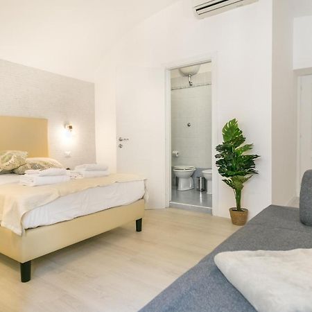 White Candia Guesthouse Roma Exterior foto