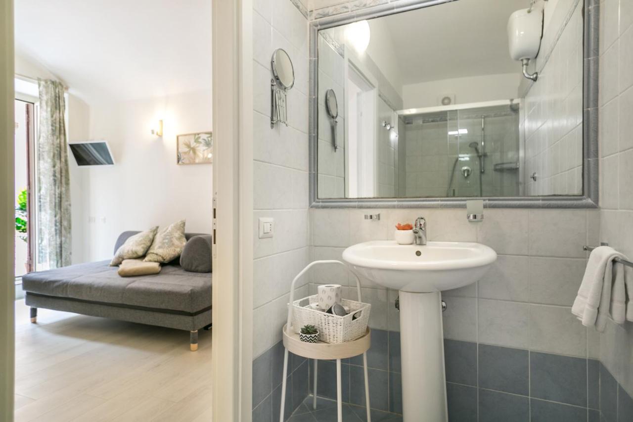 White Candia Guesthouse Roma Exterior foto